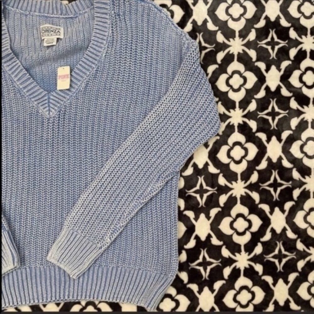 Pink Victoria’s Secret Fishermen V-Neck Sweater - Picture 4 of 6